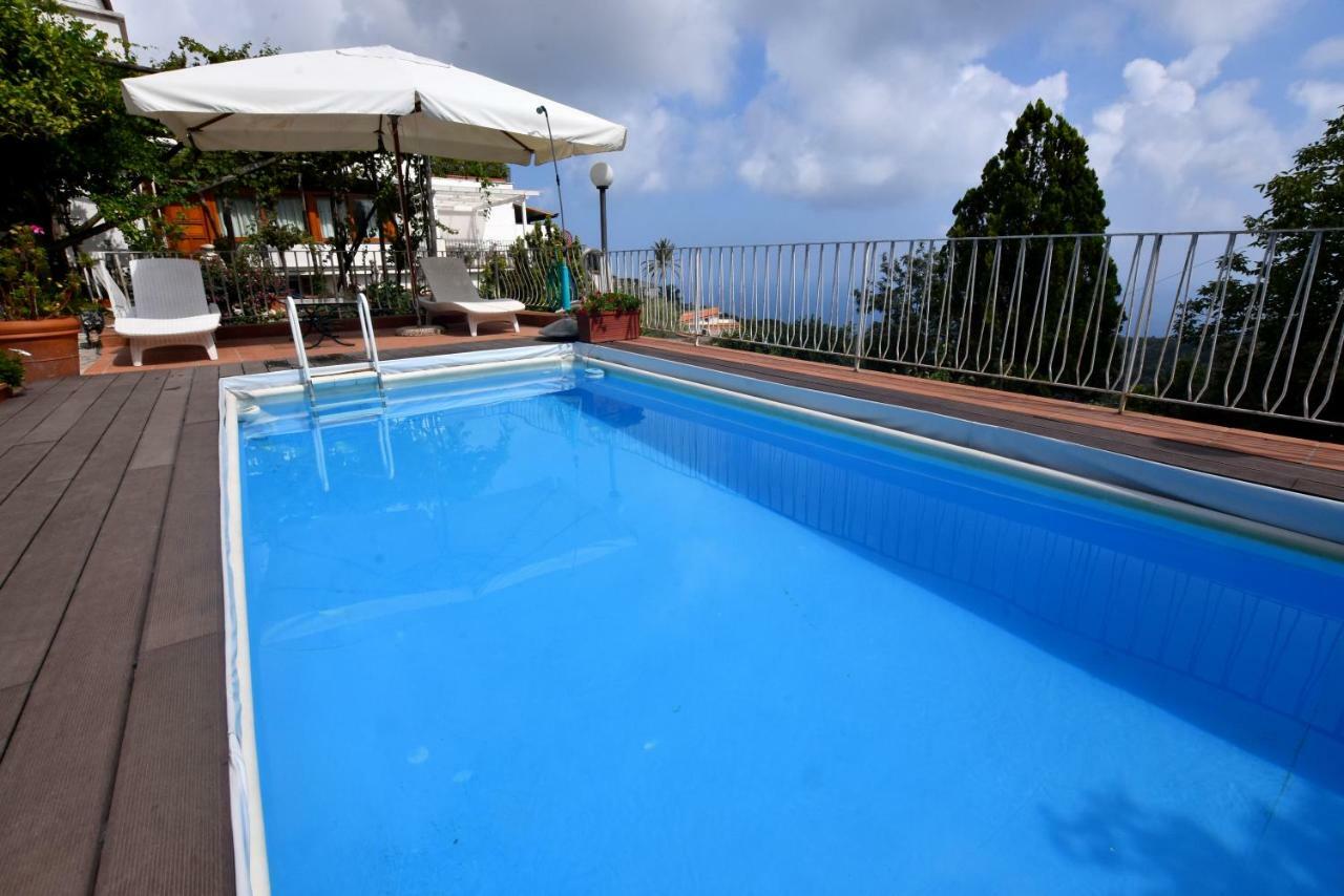 Villa Asia Holiday Home サンタガータ・スイ・ドゥエ・ゴルフィ エクステリア 写真